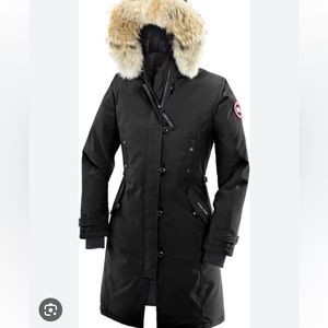 Canada Goose Women’s Kensington Parka Medium